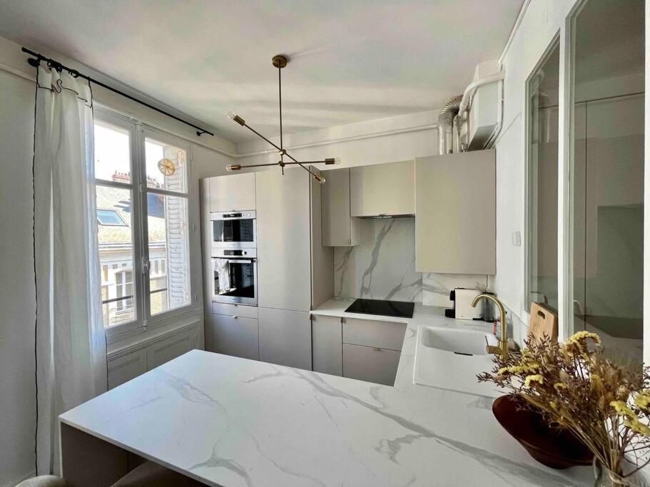 Charmant Appartement Au Centre De 图尔 外观 照片